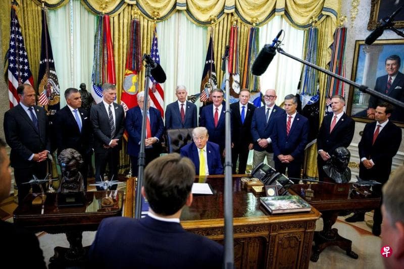 The United States uses Cold War-era emergency authorization funds to revitalize coal-fired power and coal projects.