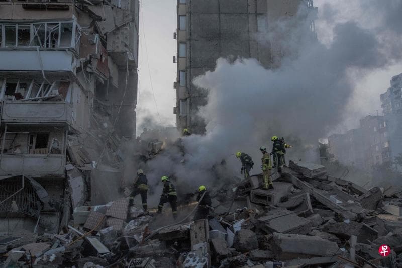 Russian airstrikes on Ukraine kill one and injure dozens.